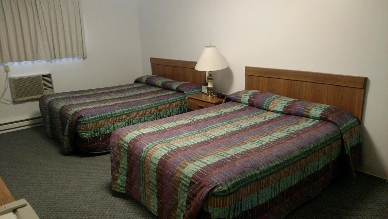 Out West Motel Milton-Freewater Buitenkant foto