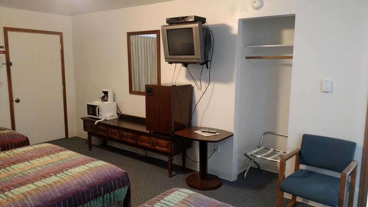 Out West Motel Milton-Freewater Buitenkant foto
